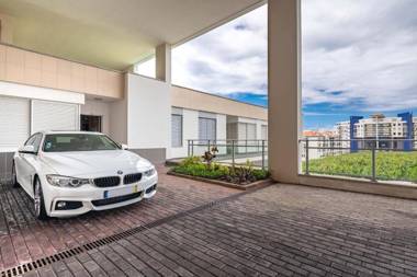 Oceanside Terrace Apartment by HR Madeira