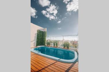 N4A1 - New Nice for Long and Short Stay