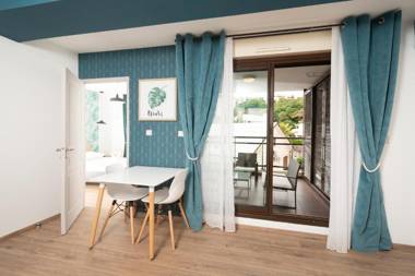 Magik 2 - 2 étoiles - Rénové - 5min du centre et de l'aéroport