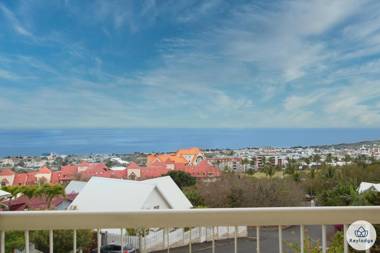 Faham Studio- 3 étoiles - 29m2 - Montgaillard - Proche du centre de Sainte Clotilde