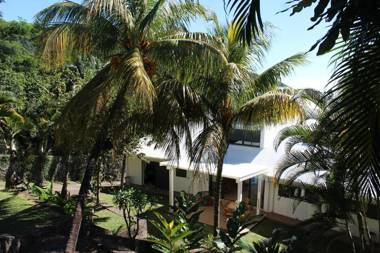 ESCAPADE BELLEPIERRE (L')