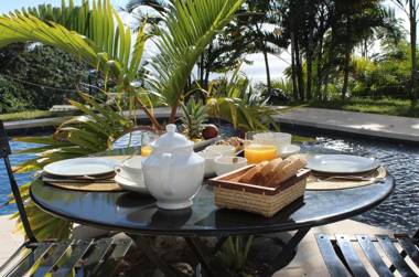 ESCAPADE BELLEPIERRE (L')