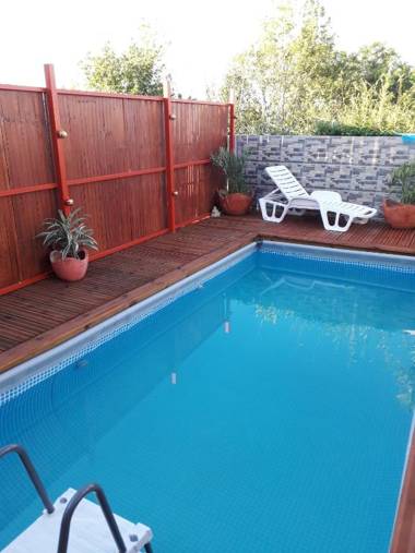 Bungalow d'une chambre avec piscine partagee terrasse amenagee et wifi a Saint Pierre