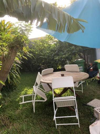Studio avec jardin clos et wifi a Saint Pierre