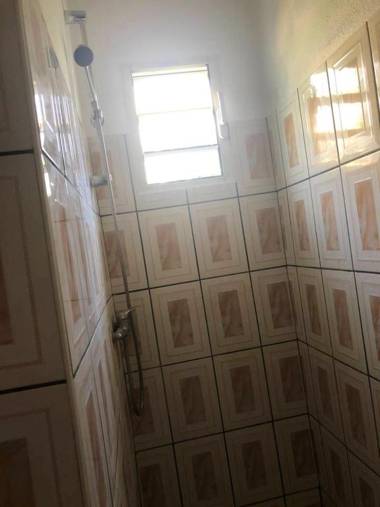 Studio avec jardin clos et wifi a Saint Pierre