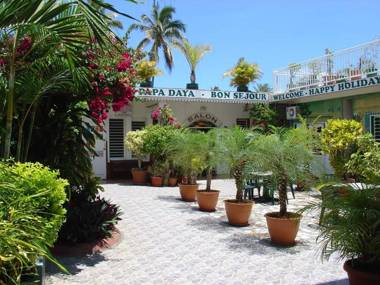 Hotel CHEZ PAPA DAYA