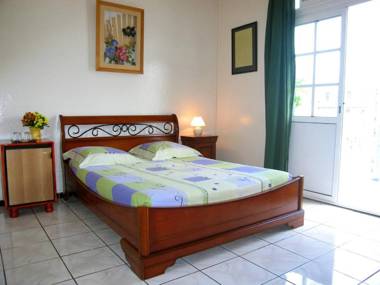 Hotel CHEZ PAPA DAYA