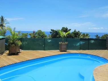 Studio a Saint Leu a 500 m de la plage avec piscine partagee jardin clos et wifi