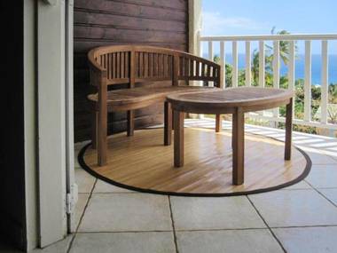 Studio a Saint Leu a 500 m de la plage avec vue sur la mer piscine partagee et jardin clos