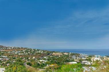 Le Belvédère beau studio vue mer à Saint Gilles les Bains
