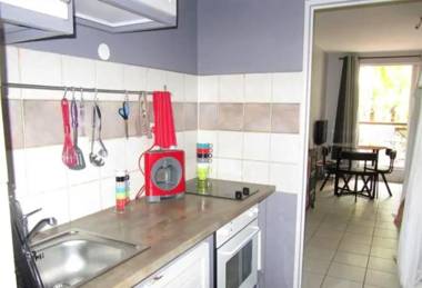 Studio avec terrasse amenagee et wifi a Saint Paul a 3 km de la plage