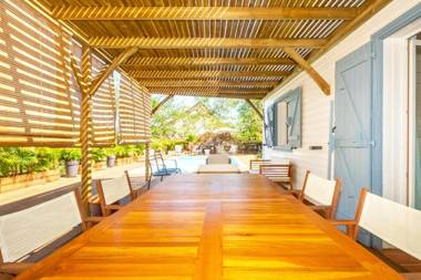 Athéna - villa de charme avec piscine et vue mer proche de la plage de Boucan Canot