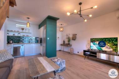 Apt - 4 pers - Petit Duc - Rénové - 44m² - Centre de Mont Rocquefeuil - Saint-Gilles les Bains