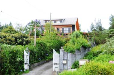 Maison de 6 chambres avec vue sur la mer jardin clos et wifi a La Plaine des Cafres