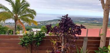 Maison de 2 chambres avec vue sur la mer jardin clos et wifi a Saint paul