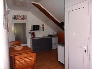 Appartement de 3 chambres avec vue sur la mer jacuzzi et jardin clos a Bois de Nefles Saint Paul