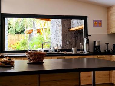 Villa EST'TIME piscine Saint-André 8 personnes