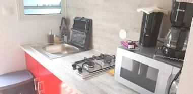 Studio avec jardin clos et wifi a Saint Benoit