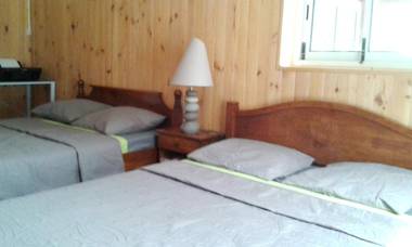 Maison de 4 chambres avec vue sur la mer jardin clos et wifi a Pont d'Yves