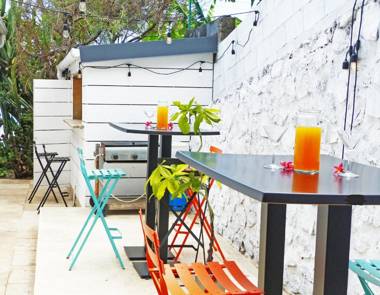 LA BOHEME résidence de 5 appartements avec piscine vue océan Petite Ile