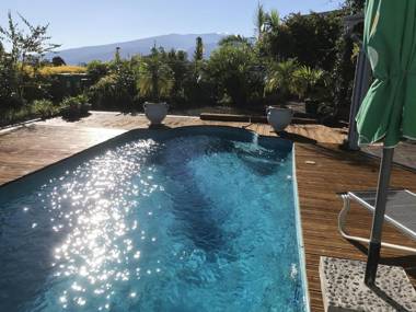 Appartement de 2 chambres avec piscine privee jardin clos et wifi a Saint Pierre