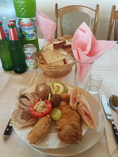 Pensiunea Teodora Teleptean