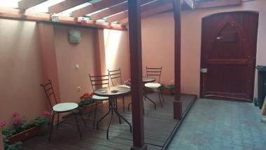 Pensiunea Podul Minciunilor