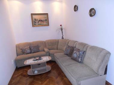 Nicolas Central Apartament