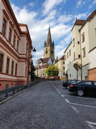 Piazza Grande Apartment