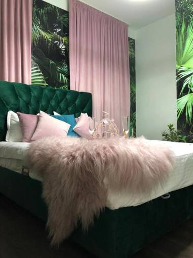 Weiss- Old Town Deluxe Apartment