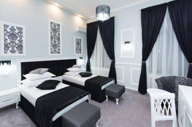 La Strada Boutique Villa