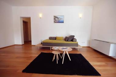 Living In Aparthotel