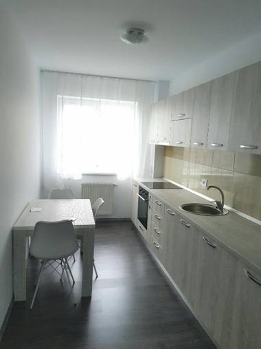 HappyHome Central Deluxe Apartments