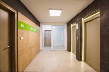 Bright & Elegant Central Apartment