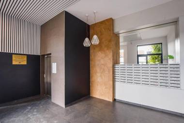 Sunny View 2 Bedroom Central Apartment