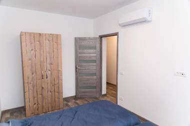 Apartament West