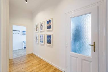 Spacious RiverViews Apartment near Piata Unirii