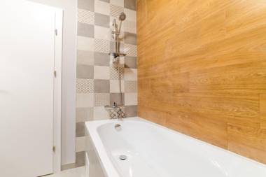 SUMMER QUANTUM VALENTINE'S APARTMENT