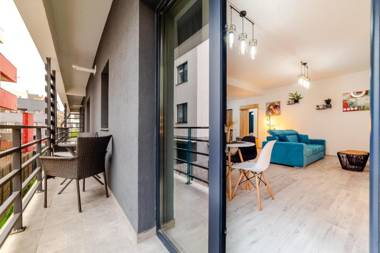 SUMMER QUANTUM VALENTINE'S APARTMENT