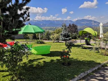 Pensiunea In deal La Lupi