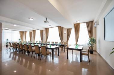 Oxford Hotel & Conference Center