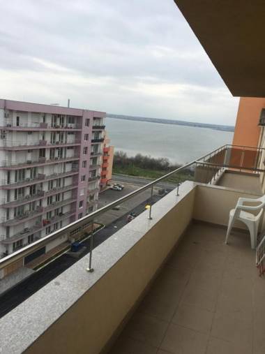 Summerland Happy Blue Apartments