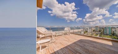 Sea View Penthouse Mamaia