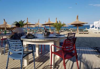 StefAida Summerland Apartments Mamaia
