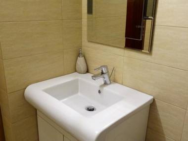 Amour Rouge Suite (Adults Only)