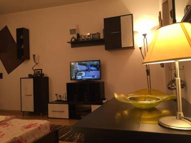 Mery Center Apartment