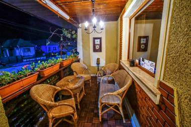 Vila SaraDa Boutique