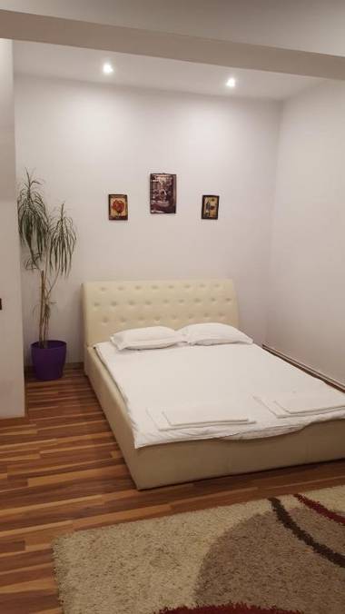 Penisunea Corina Boutique