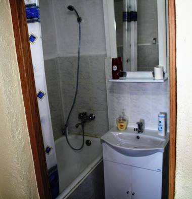 Modern apartment city center 2