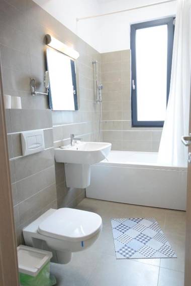 Uptown Residence Apartments